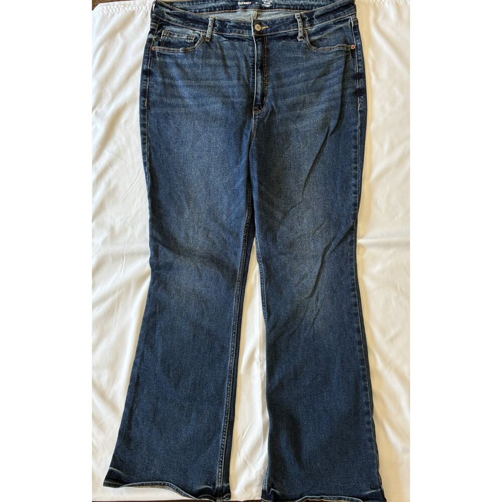 Old Navy Women’s Higher High-Rise Flare Jeans Secret Smooth Pockets Sz 16 NWOT
